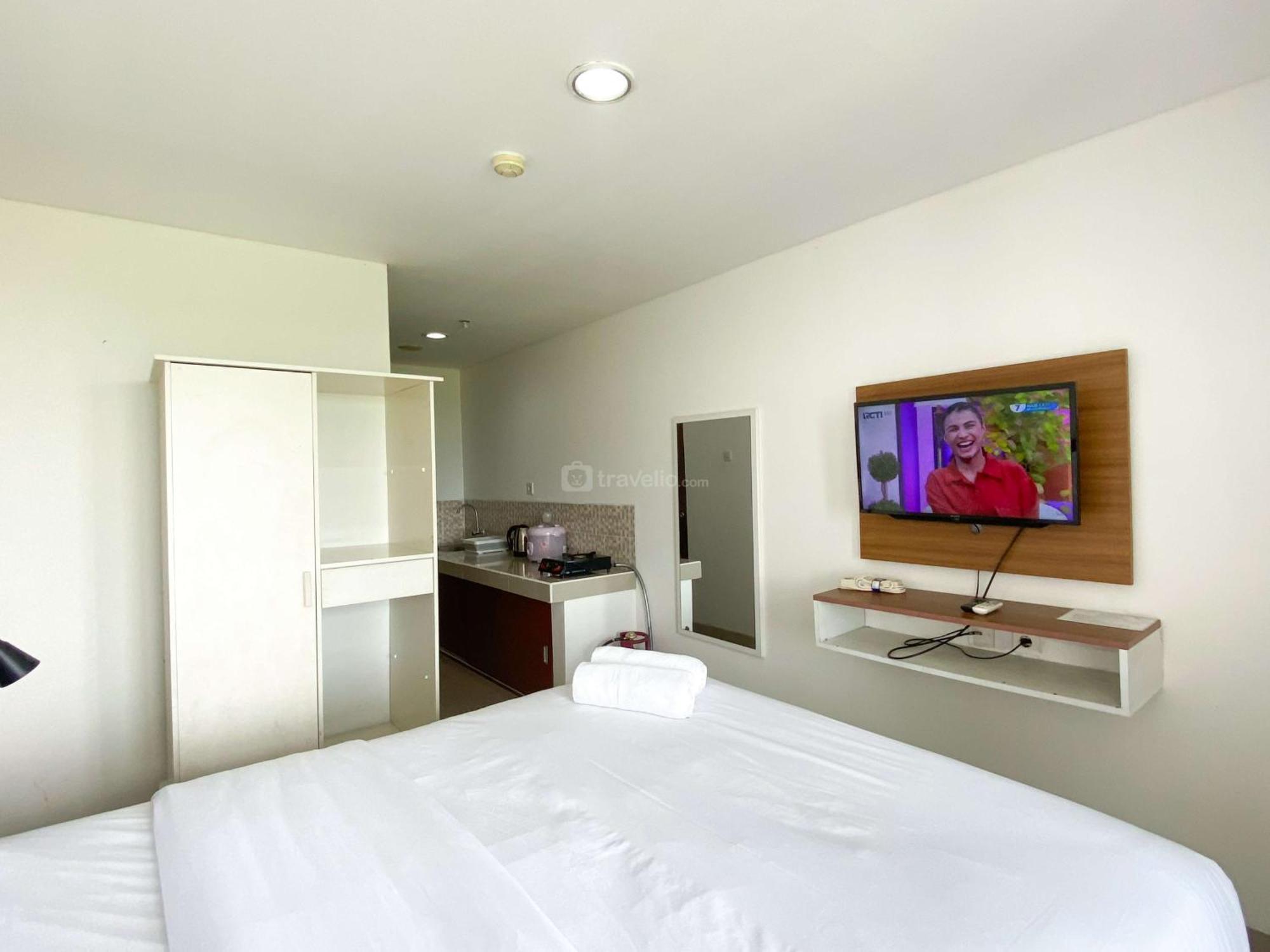 Enjoy Living Studio At Enviro Apartment By Travelio Cikarang Exterior photo